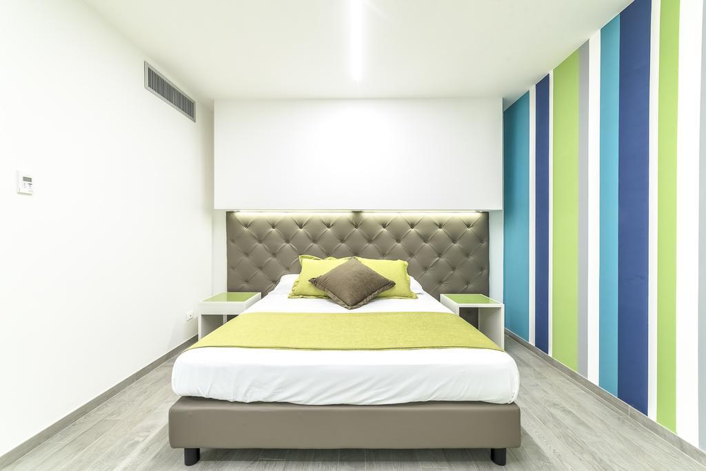 Hotel Tenda Rossa Марина ди Карара Екстериор снимка