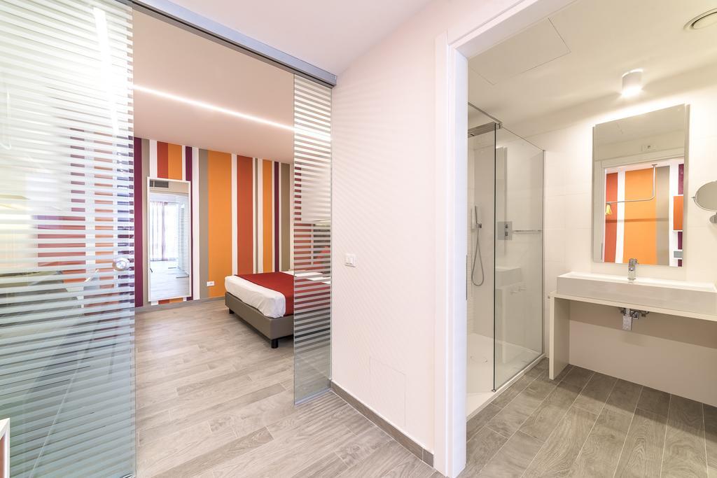 Hotel Tenda Rossa Марина ди Карара Екстериор снимка
